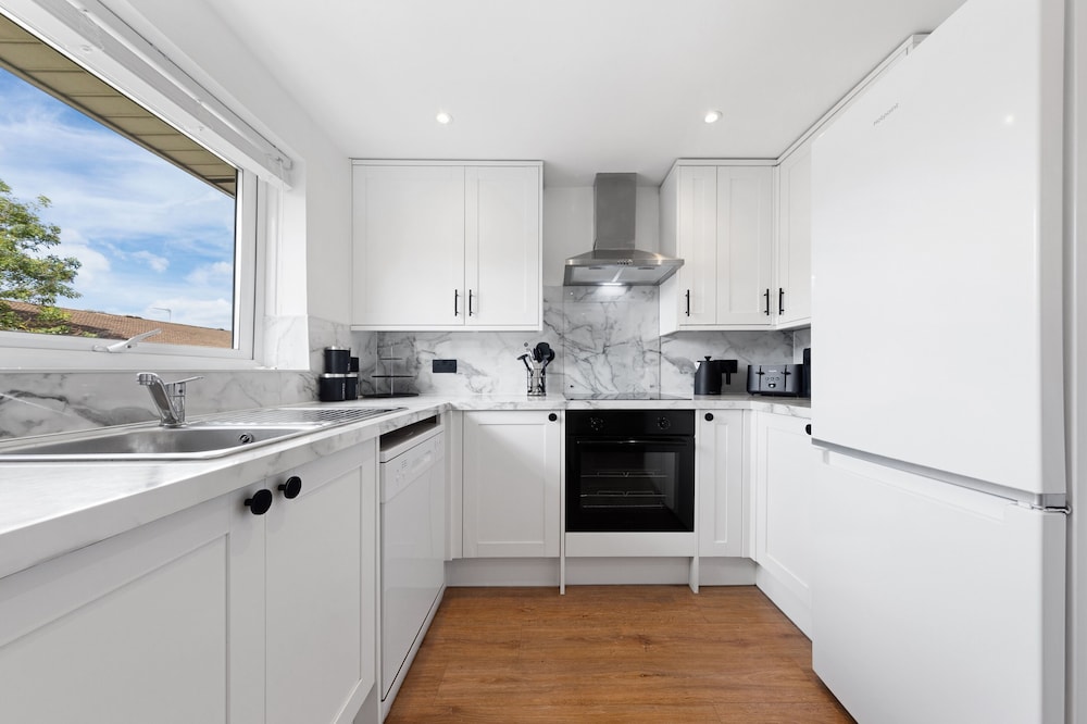 London Grove Apartments