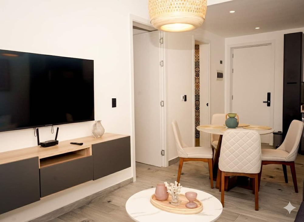 NOK Spectacular 1 BR by Vistacana Rentals