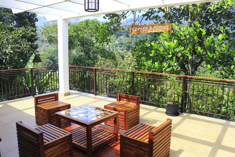 Coffee and Pepper Homestay