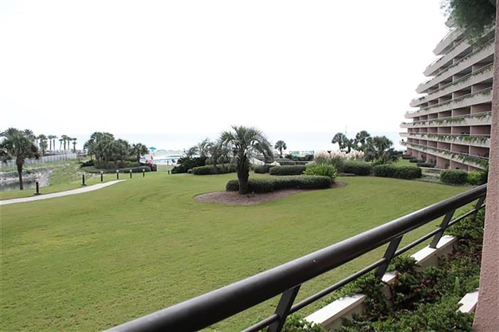 Edgewater #303