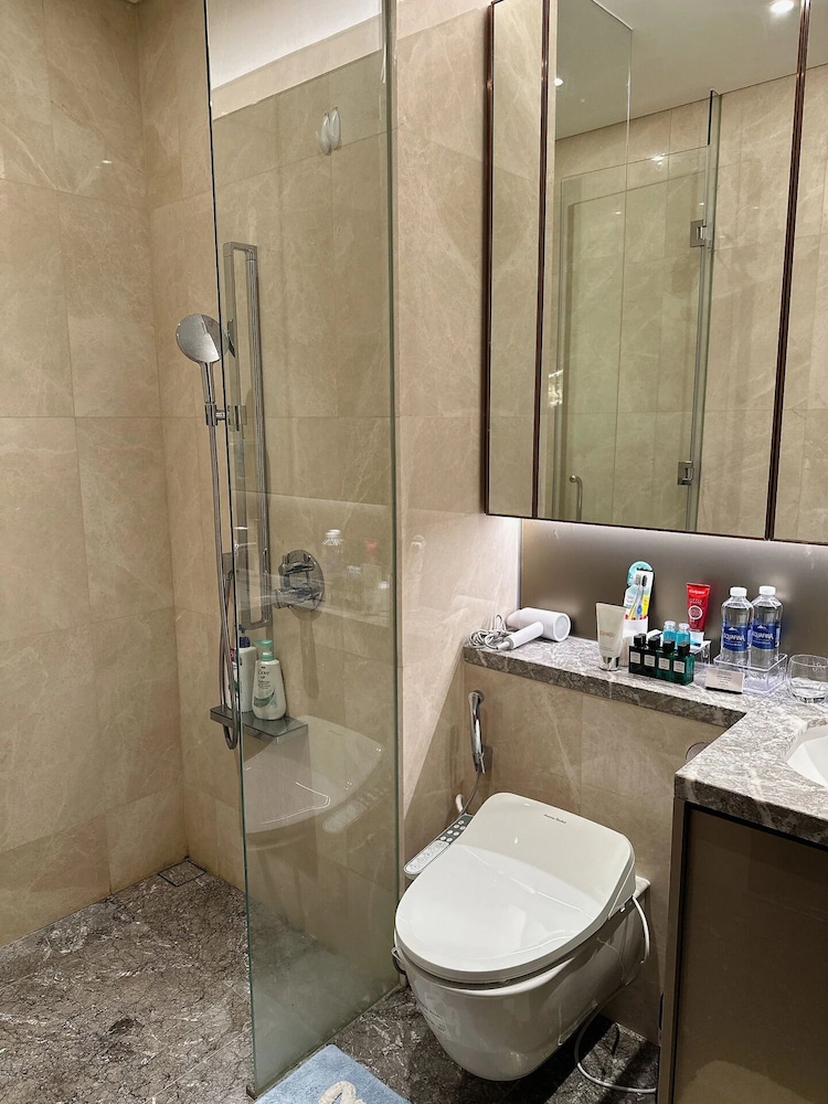 The MarQ Luxury Apartment Distrist 1