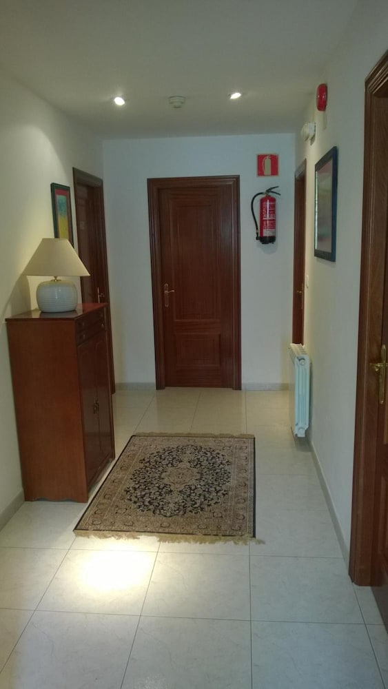 Guesthouse Residencia Miñones view 2