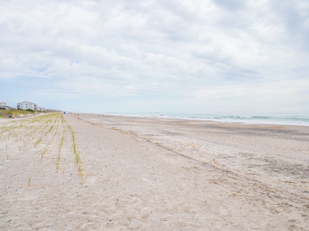 A Beach Pearle by Topsail Realty