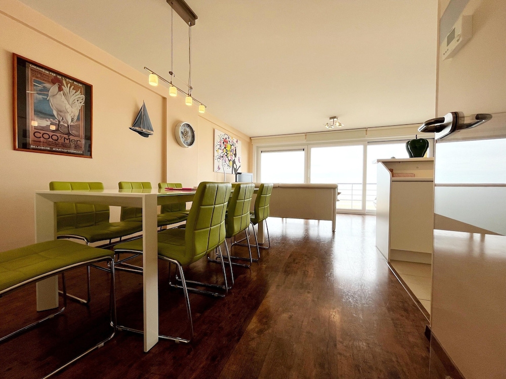 Apartment in Wenduine With Stunning Sea Views