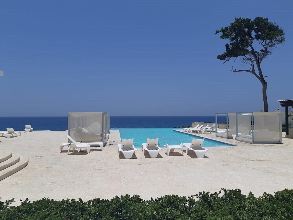 Timeless Luxury Villa