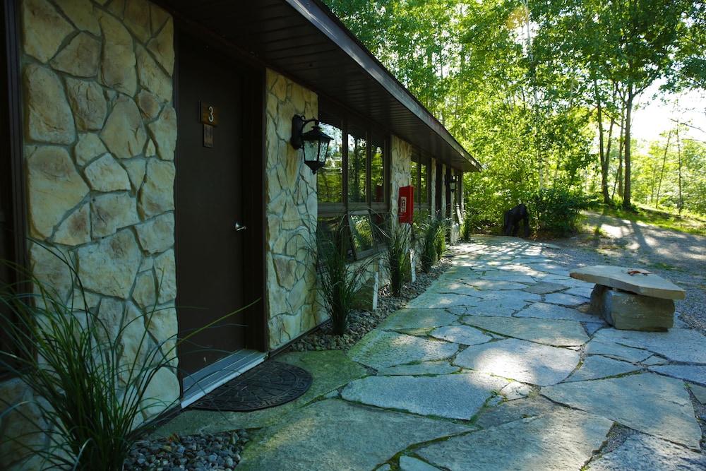 Footprints Resort