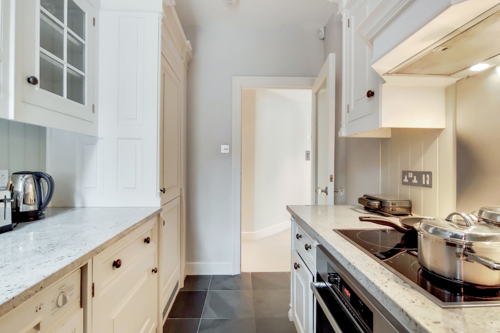 The Knightsbridge Residences