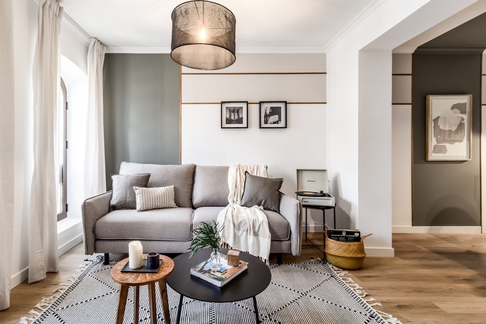 Nicks - 2 Bedrooms in Trafalgar