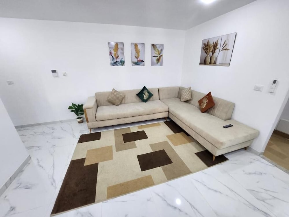Elegant Furnished S1 With Security in Ariana - Tunisia