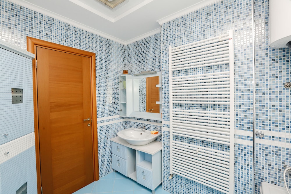 Luxury European Trade Center Apartment