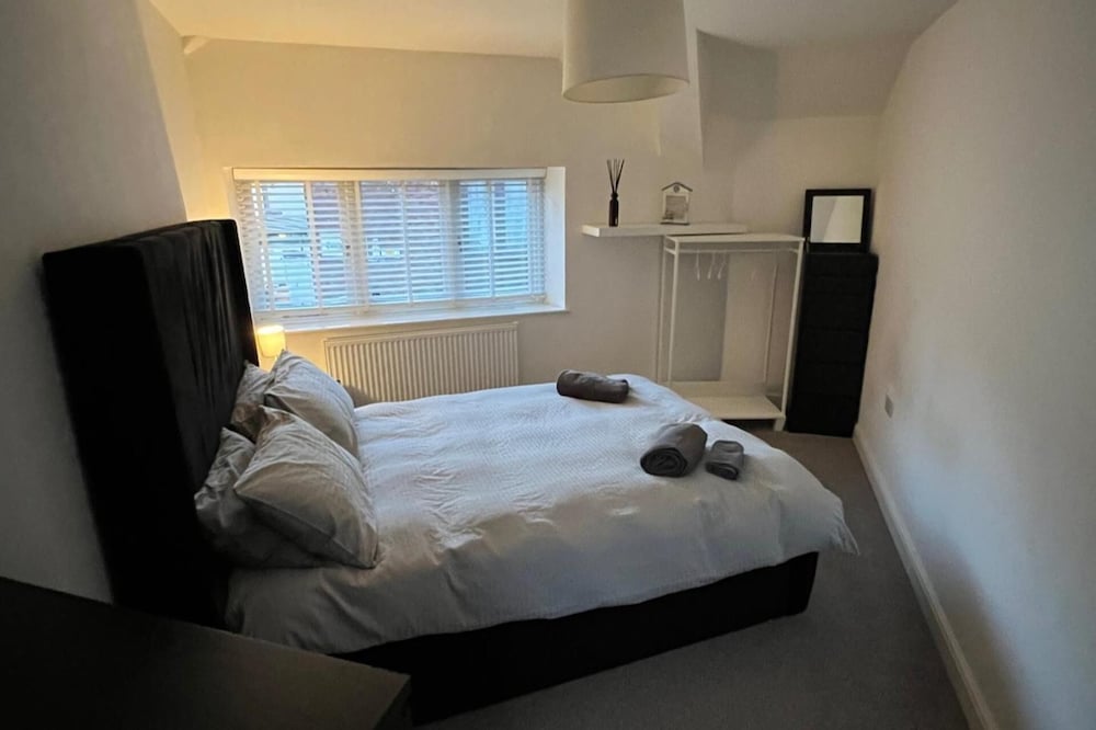Seaside Cottage Escape in Paignton - Sleeps 4