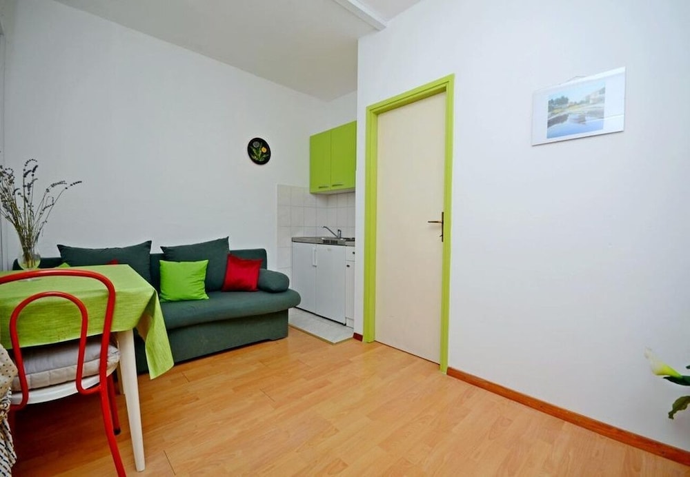 Jadro - 250 m From Beach - A4prizemlje view 2