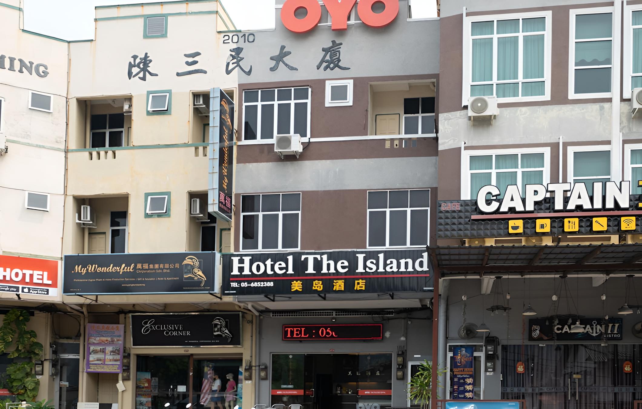 OYO 44078 The Island Hotel
