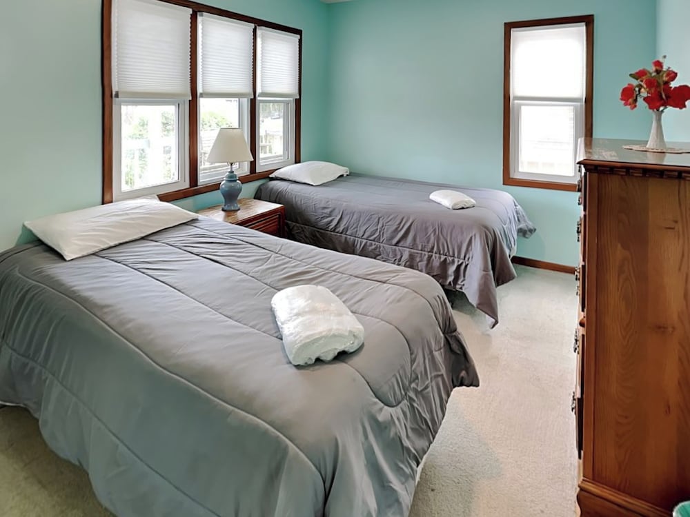 Hoff 1 by Topsail Realty