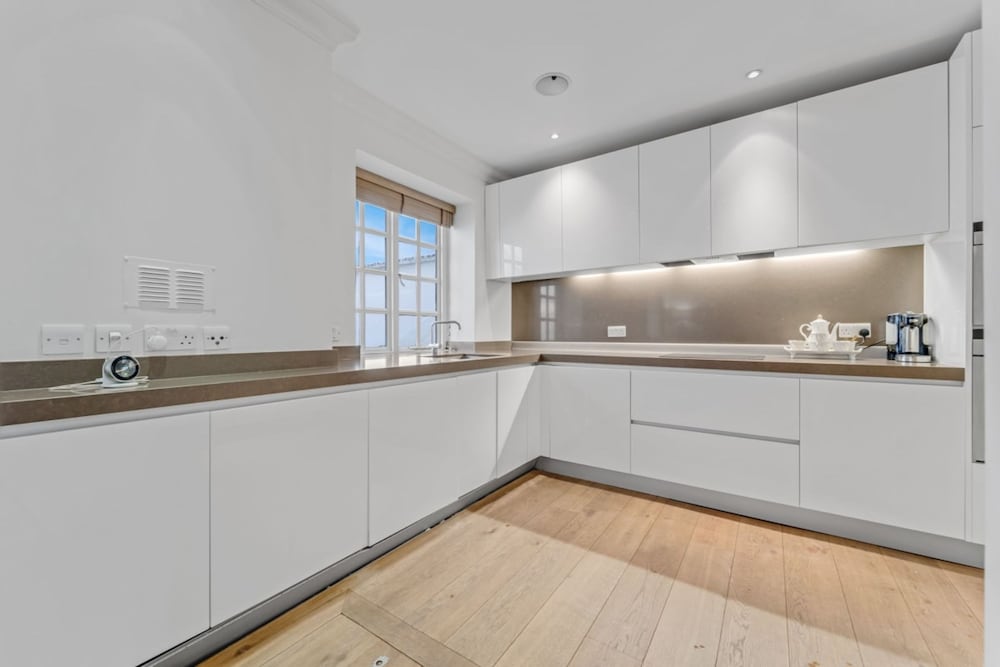 The Belgravia Place - Stunning Bright 2bdr Home