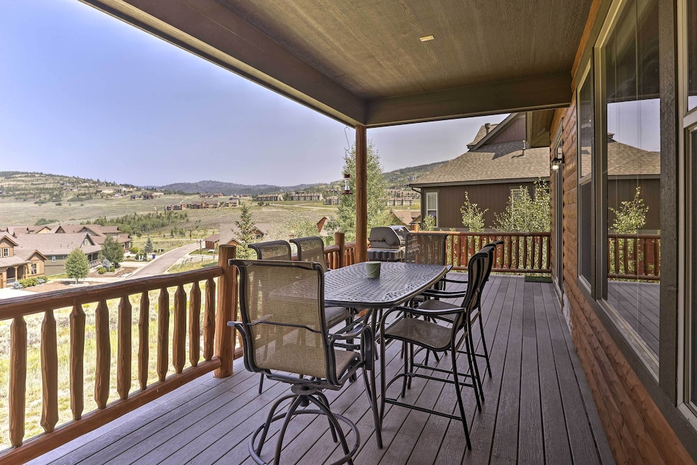 Deluxe Granby Ranch Hillside Home: Private Hot Tub