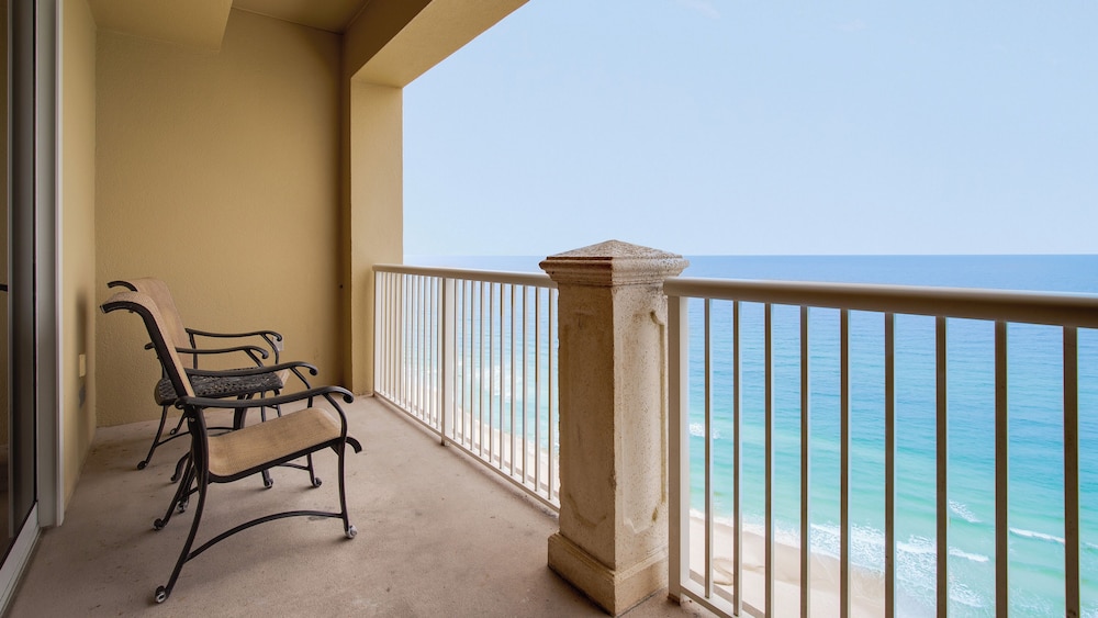 20th Floor Condo! Sleeps 8! Gulf Front Master Suite w/ Beautiful Gulf Views!