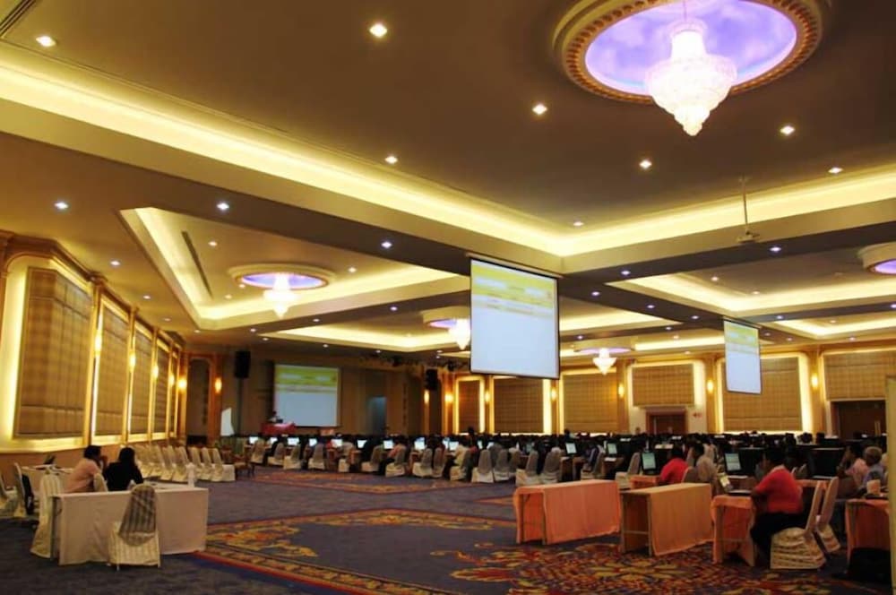 Thepnakorn Hotel