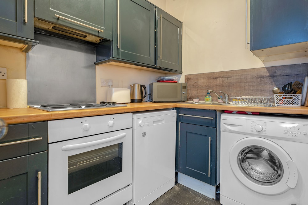 Tony Asga - Jasmine Apartment