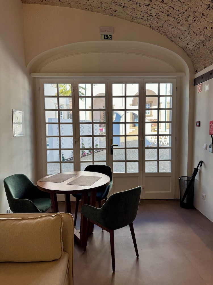 CICIOSO Boutique Hotel