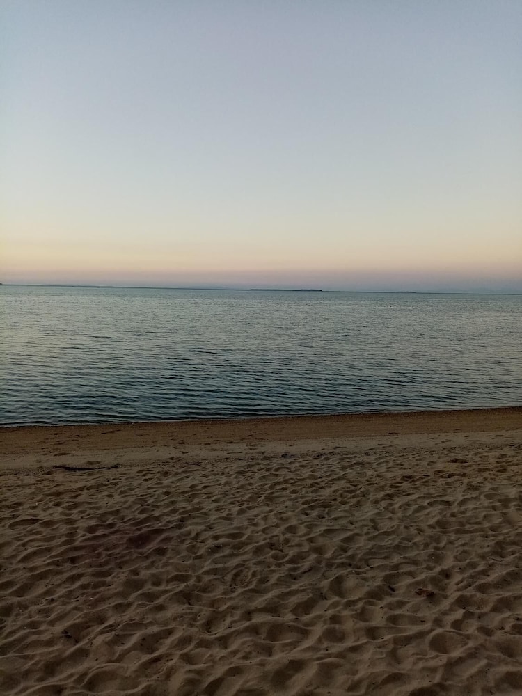 Nichos Island Resort