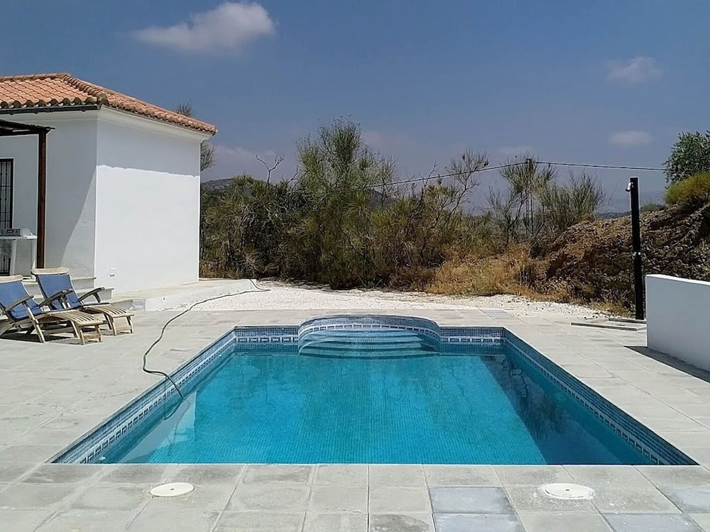 Private Pool Retreat Almogia view 4