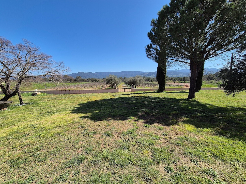 Charming Villa With Pool in Le Luc-en-provence