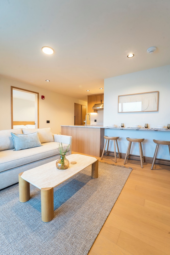 Offshore Residences