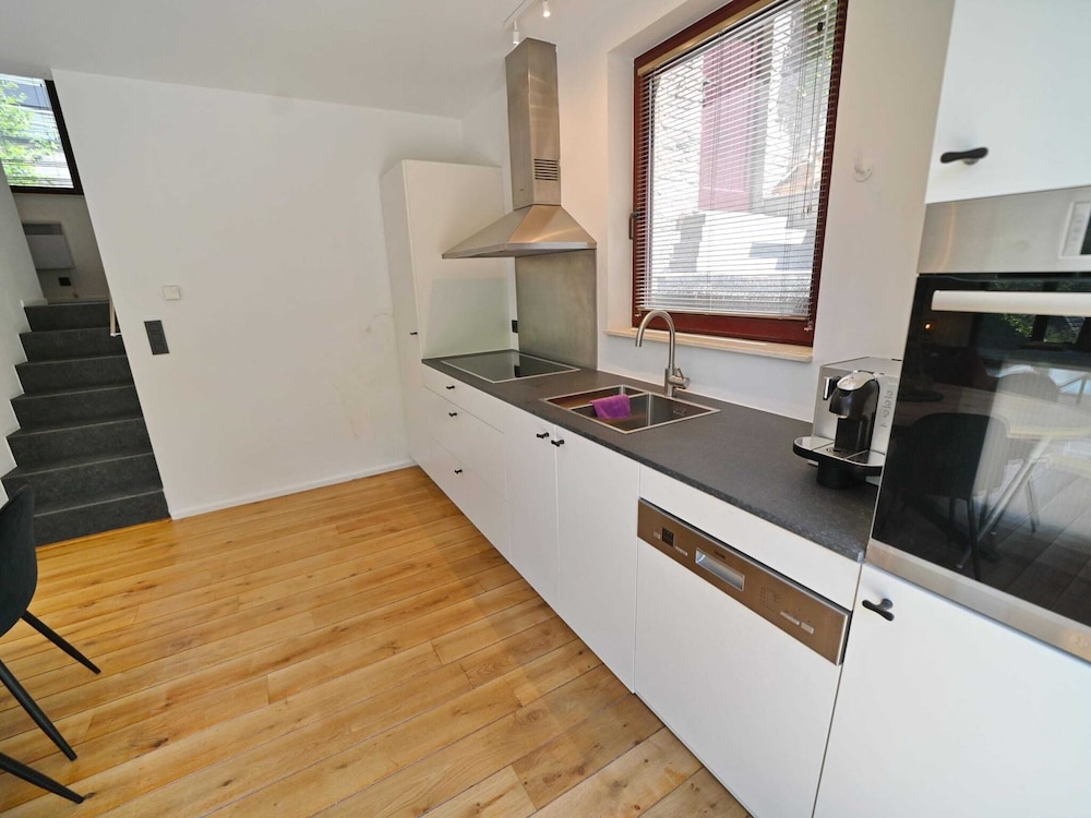 Villa in Durbuy With Jacuzzi & Golf Access