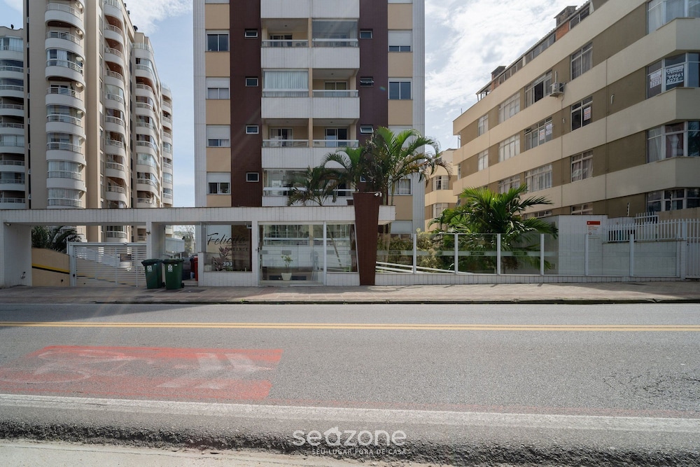 1-bedroom Apartment 850 m From Masc - Cfe0503