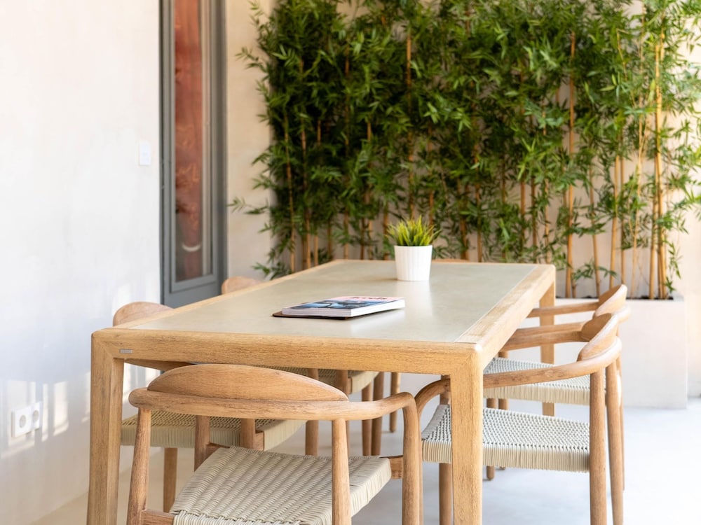 Apartamento de Tres Habitaciones con Terraza 11B