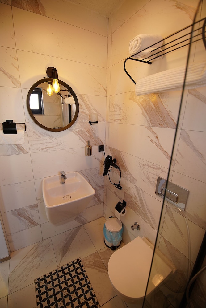 Achilles Bozcaada - Image 14