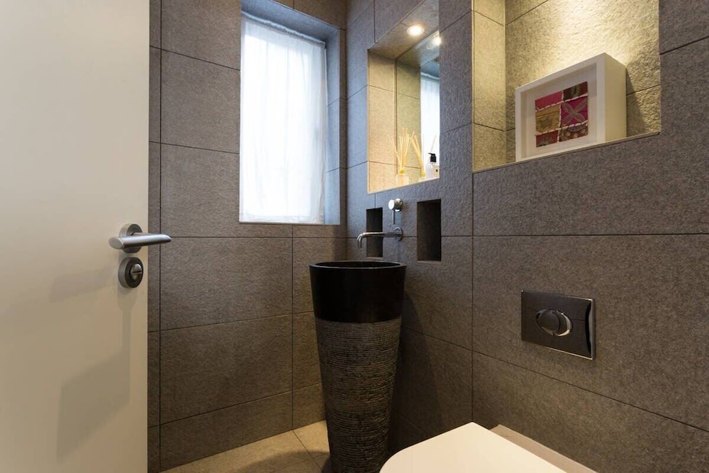Spectacular 4 Bed House, Pimlico