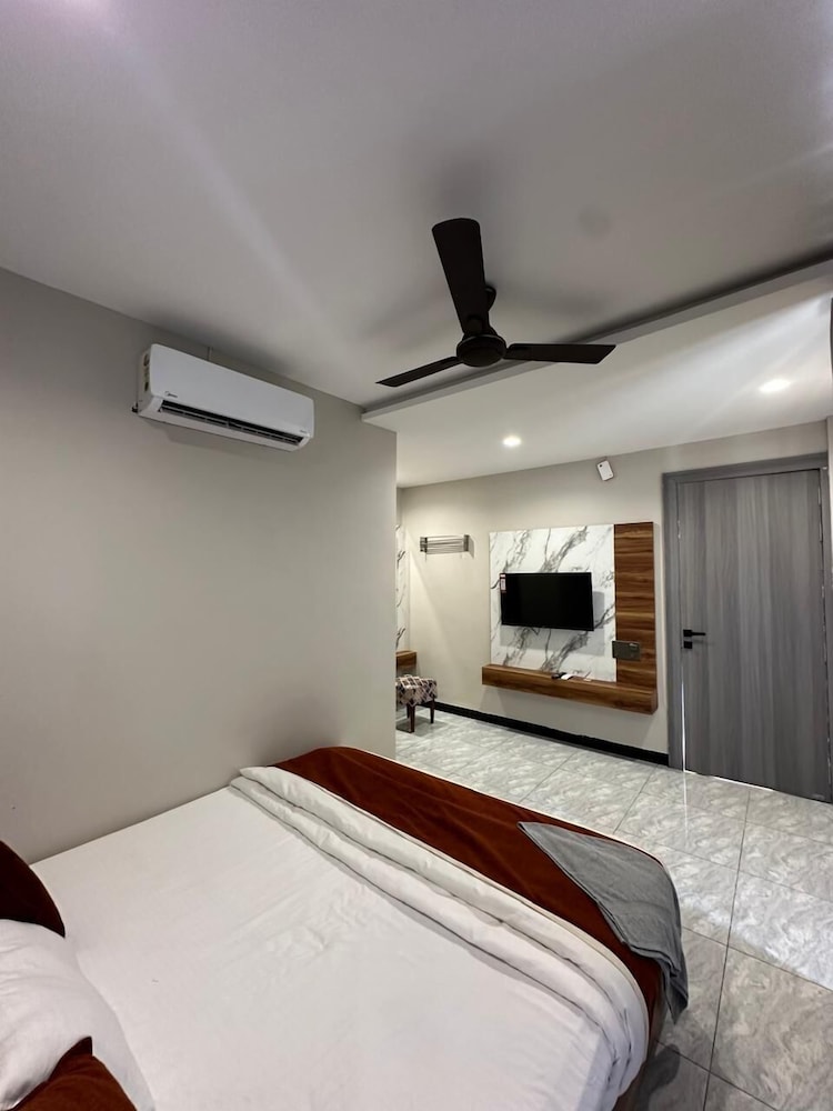 Hotel Rajshree Inn