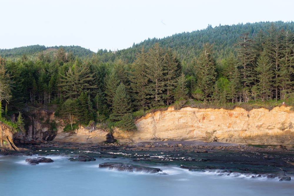 Whale Cove Inn