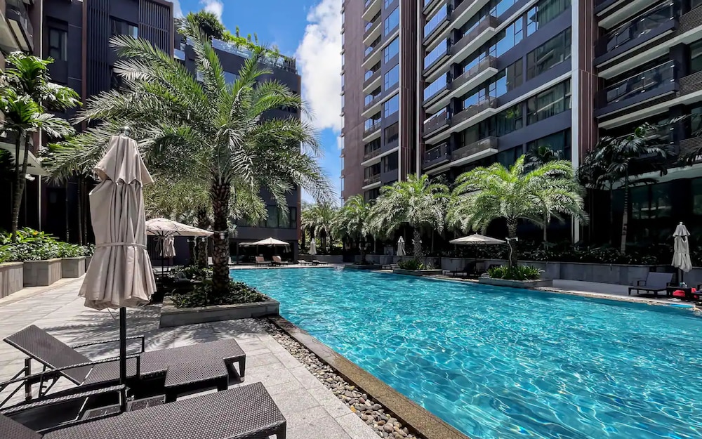 Sunny Lumiere Riverside Luxury Residence