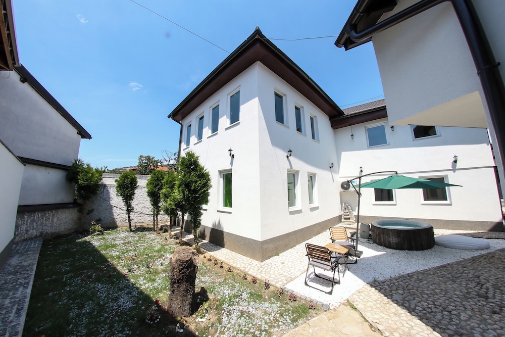 Apartment Villa Begić