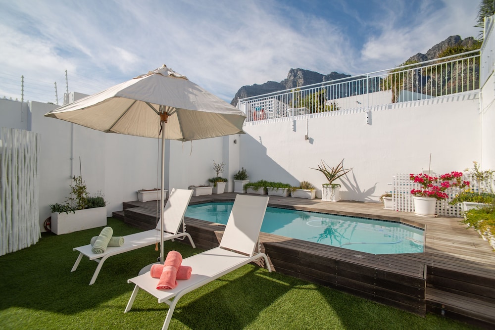 Funkey Villas