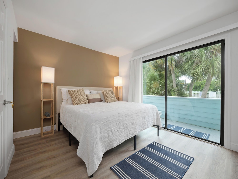 Quail Hollow B3-1TH by Distinctive Beach Rentals