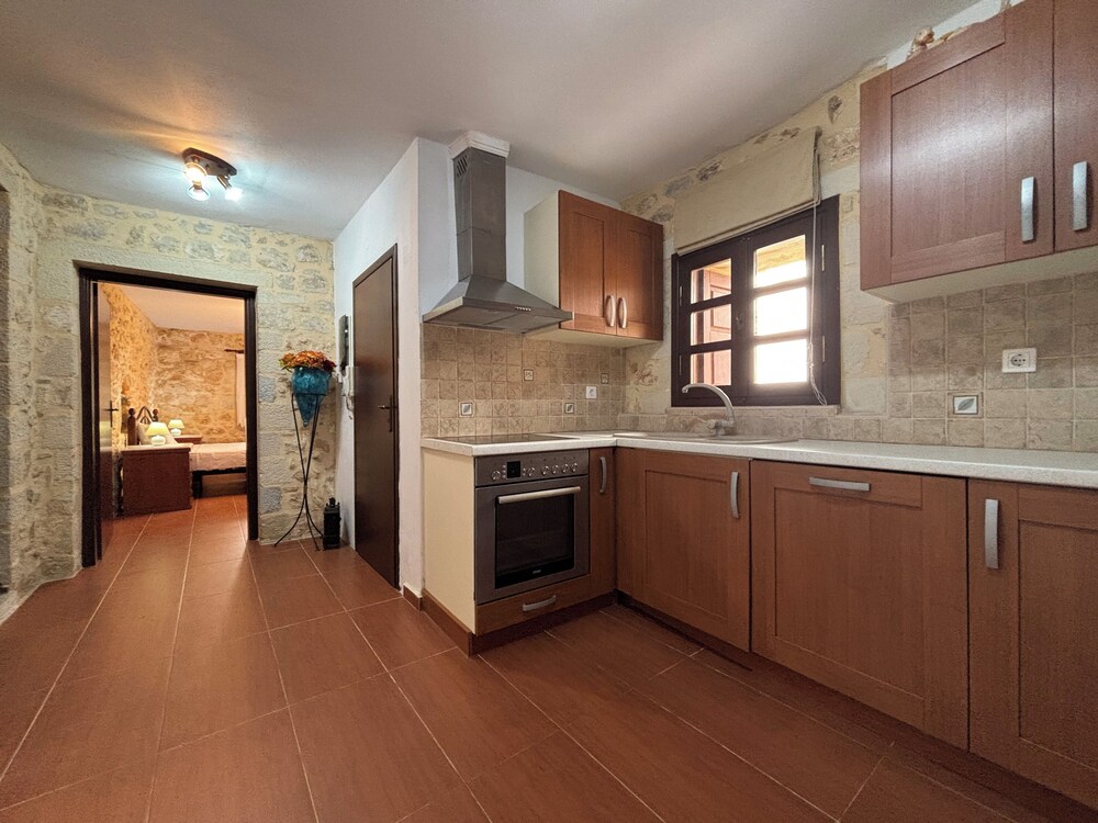 Electra Stone Suite