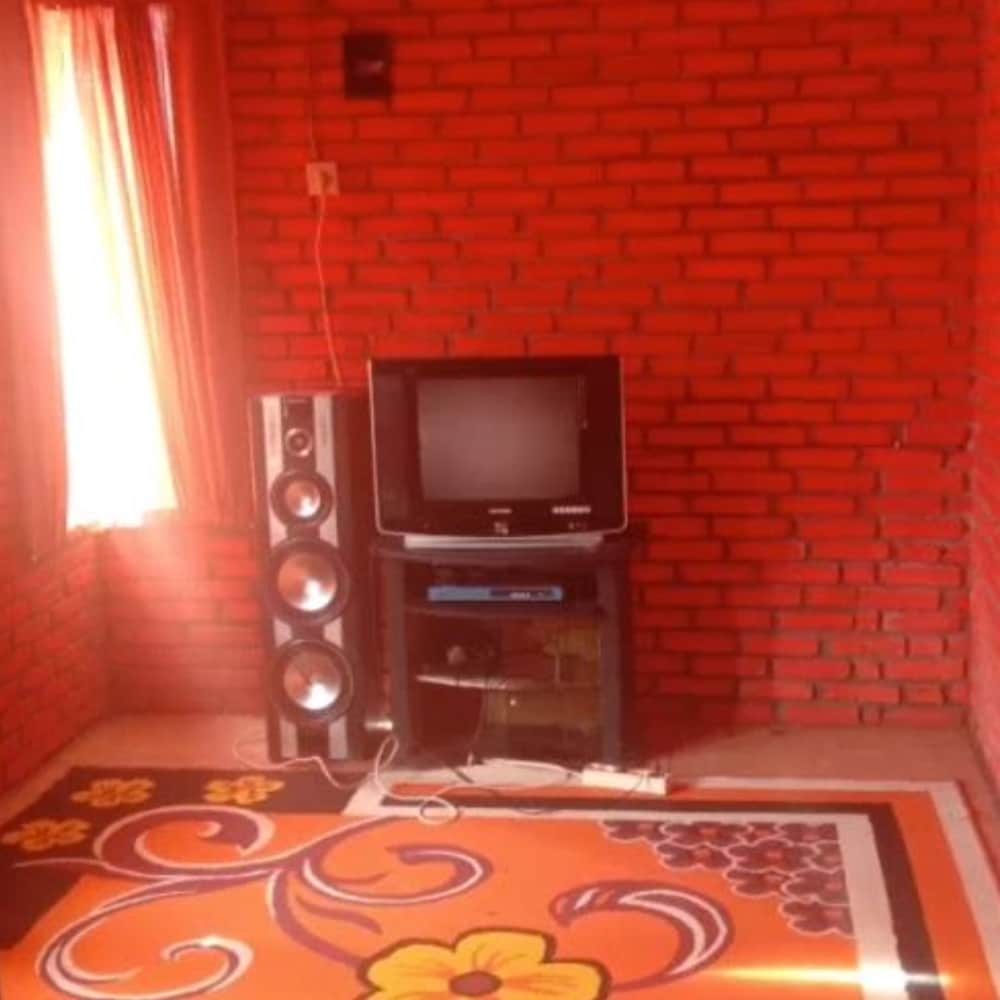 Photo 11