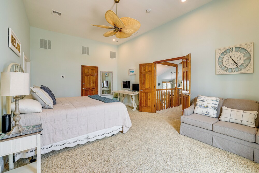 1 Block to Inlet Beach: Brigantine Family Home