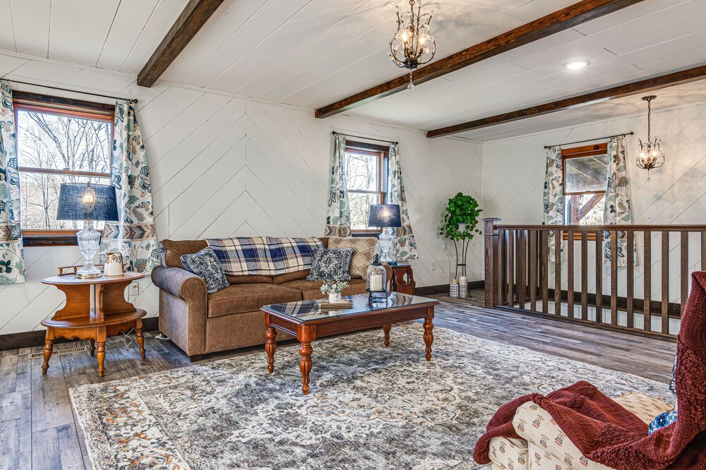 Serene Tell City Retreat Near Hiking & Skiing!