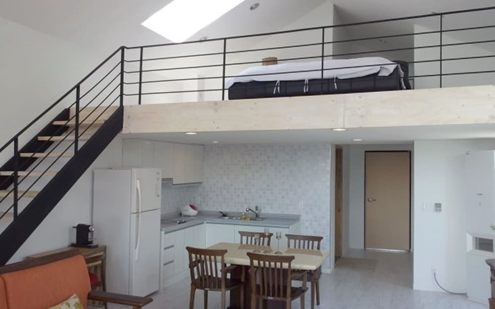 Jeju Neopbille Guest House view 5