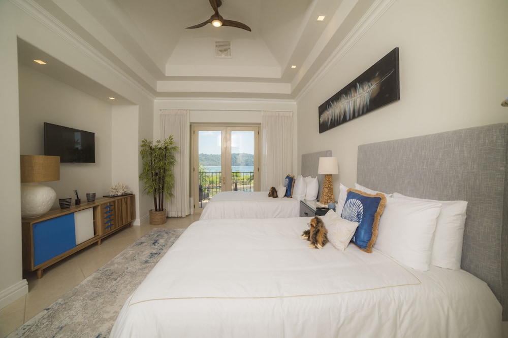 Bella Vista 4A Ocean View renovated view 3