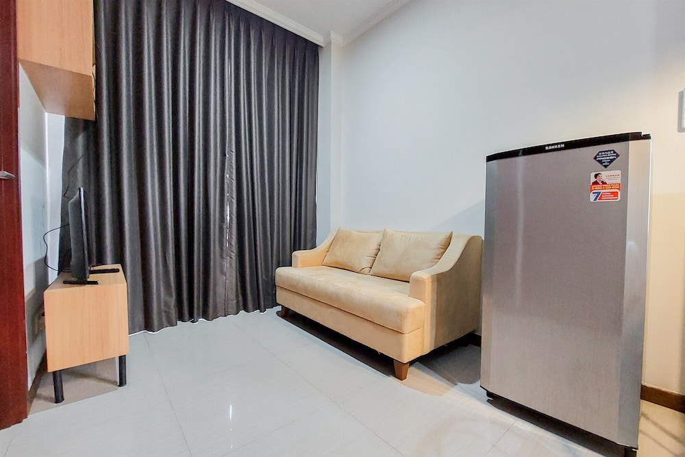 Comfort And Modern 2Br At Asatti Apartment view 2
