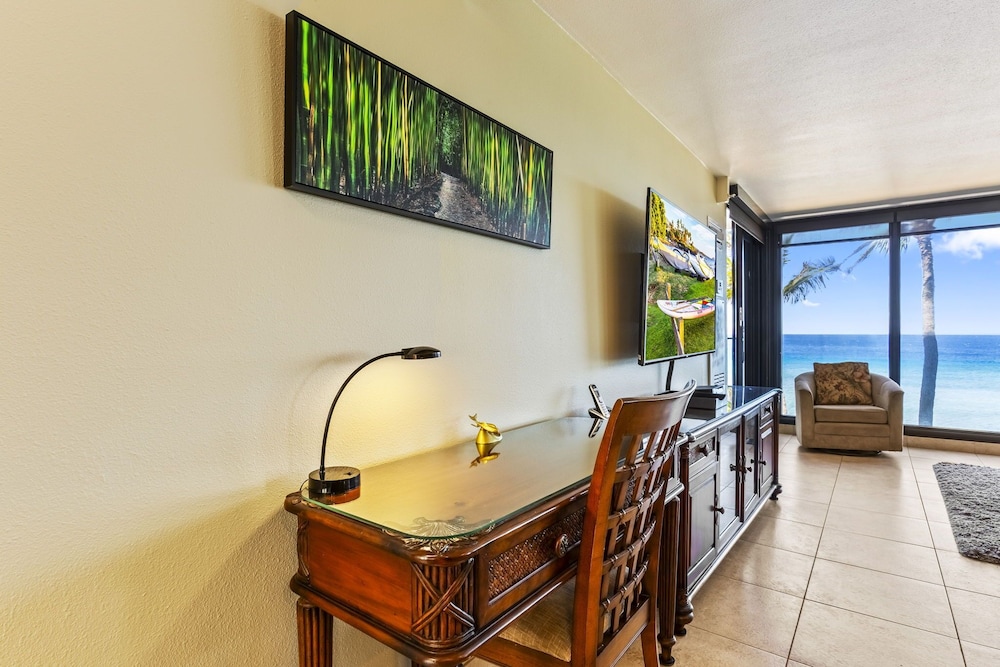 110 Kaanapali Shores Place, #405