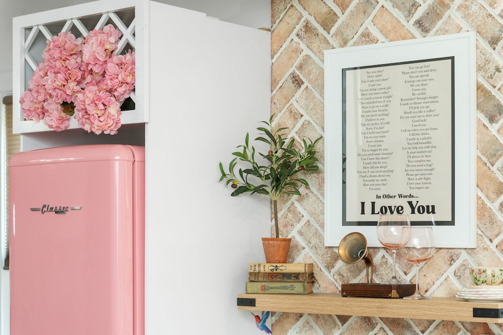 The Pink & Old Clarksville House
