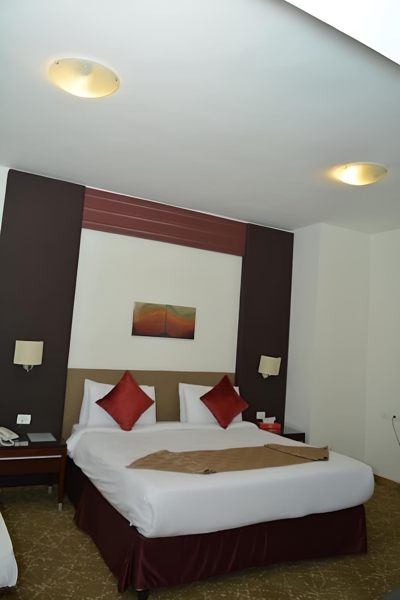 New Lamar Hotel