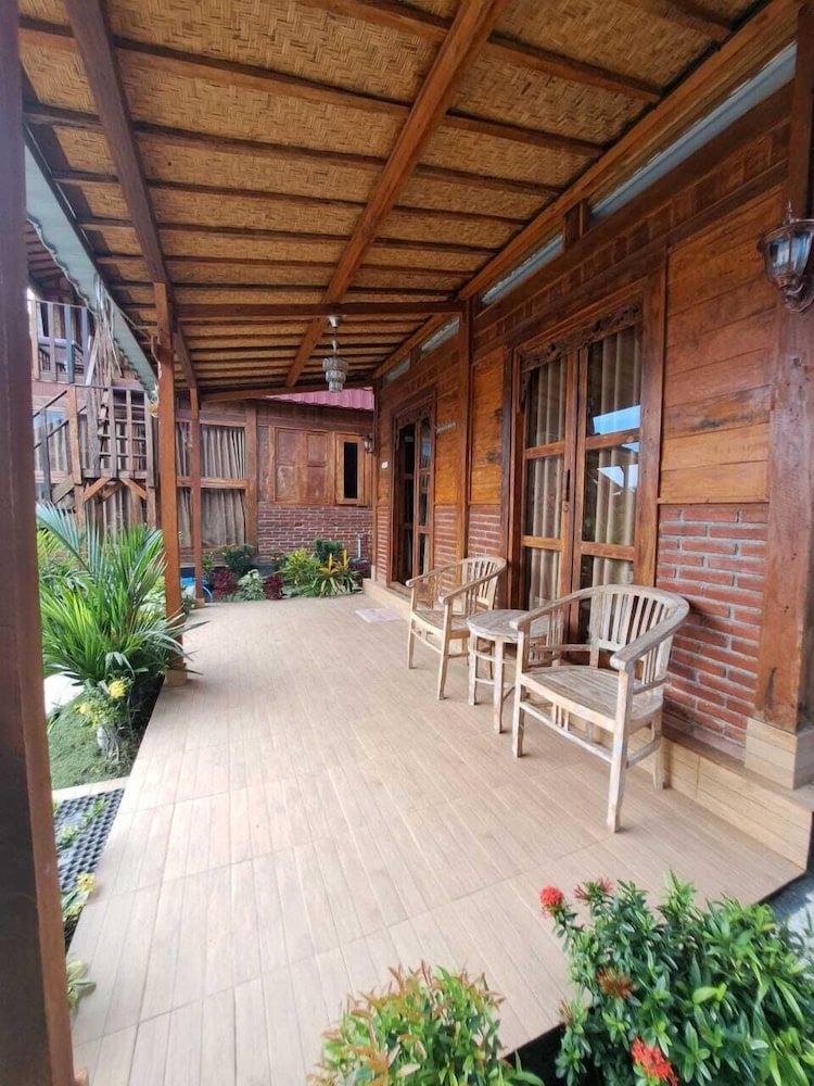 Melasti Mountain Villas view 2